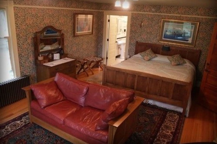 Room 19 of 46