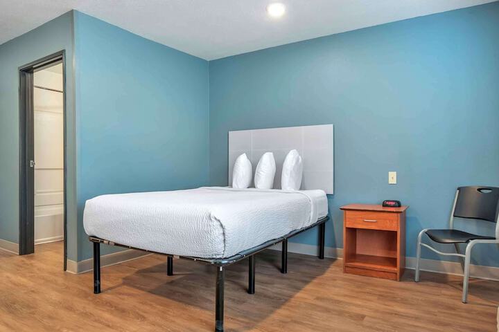 Room 14 of 23