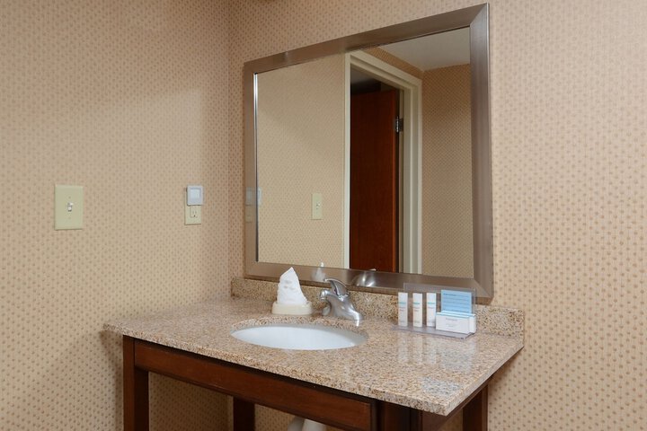 Room 15 of 39