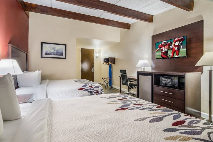 Room 17 of 32