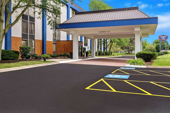 Hotel 3 of 38