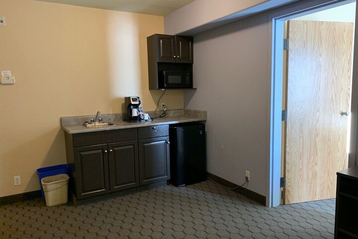 Room 52 of 67