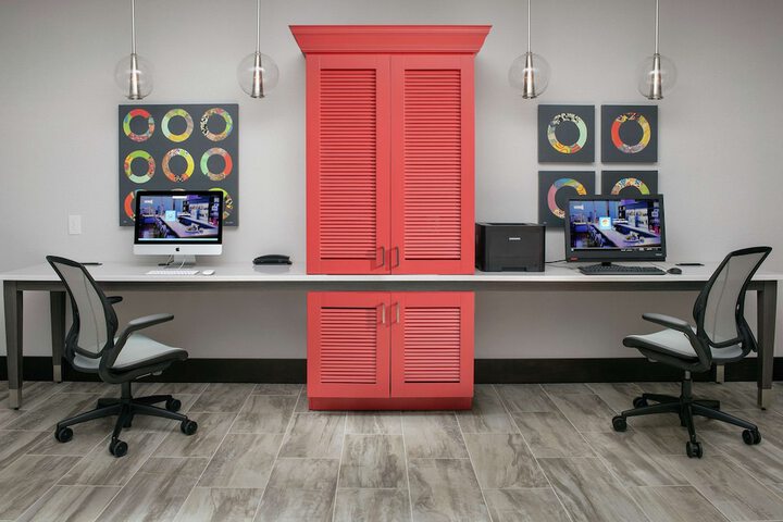 Business Center 26 of 26