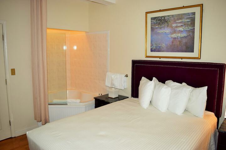 Hotel Interior 25 of 183
