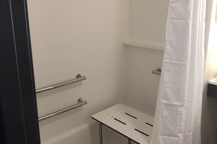 Holiday Inn Hotels and Suites Mount Pleasant by IHG