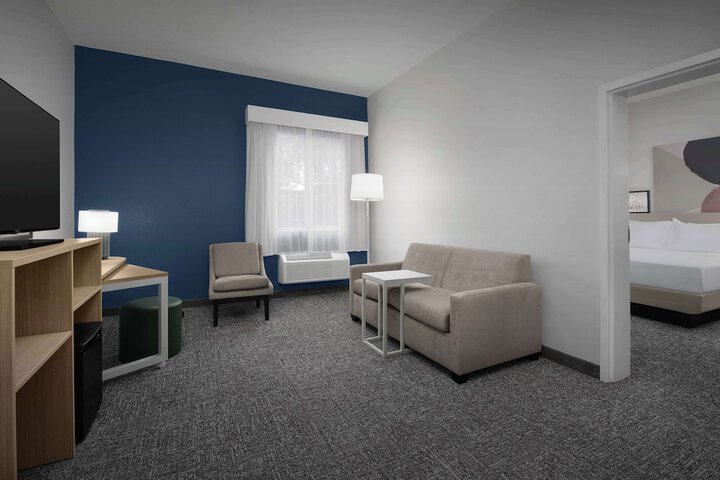 Spark by Hilton Miami Doral