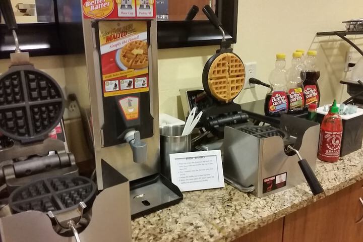 Breakfast/Coffee Service 39 of 50