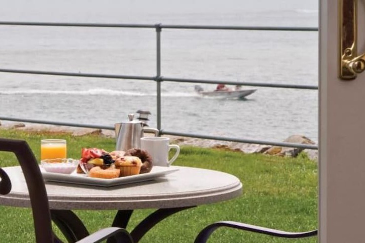 Breakfast/Coffee Service 58 of 79