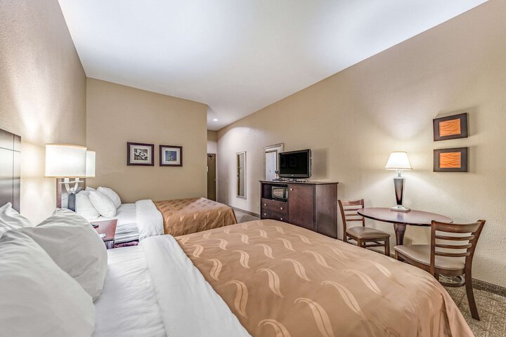 Room 27 of 52