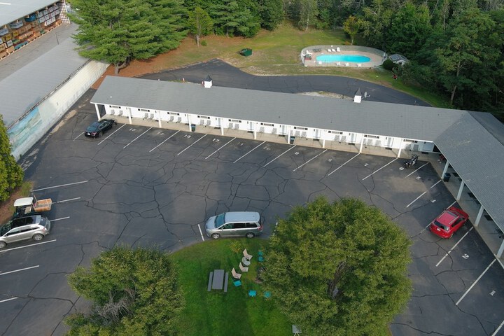 Hotel 11 of 65