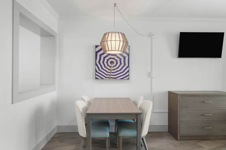 Room 187 of 273