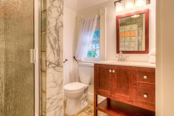 Key West Harbor Inn - Adults Only
