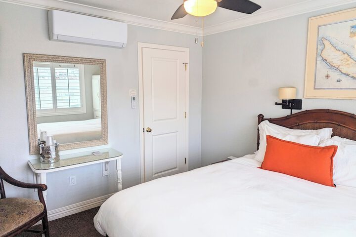Room 59 of 102
