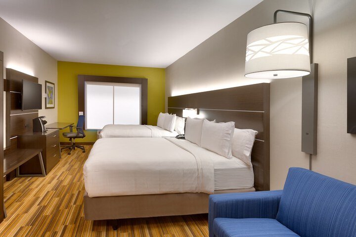 Room 18 of 33