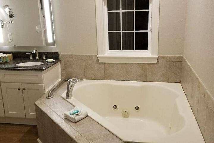 Room 8 of 20