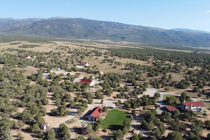 Ranchette Ponderosa - The Nebo #3 at Wind Walker Homestead