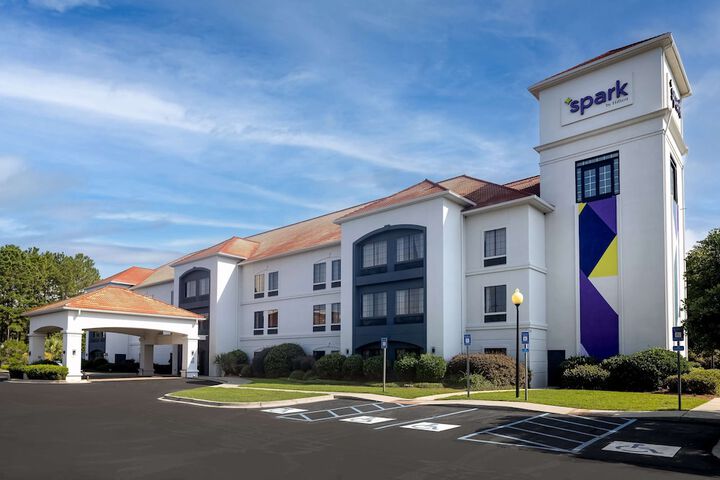 Spark by Hilton Savannah Airport