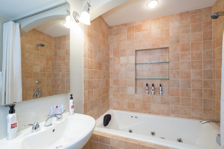 Element 52 Auberge Collection