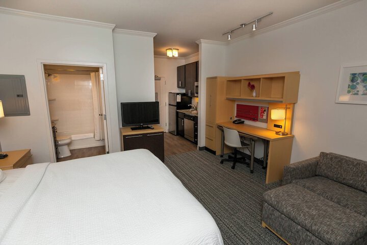 Room 18 of 45