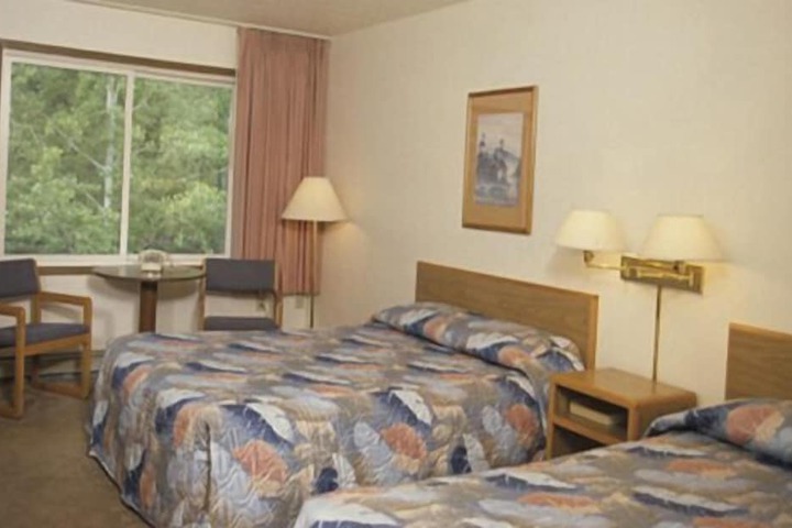 Room 3 of 5
