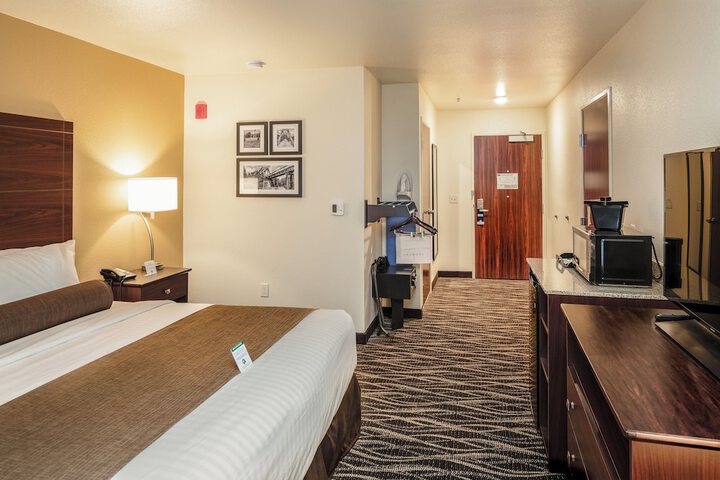 Cobblestone Inn & Suites - Fairfield Bay