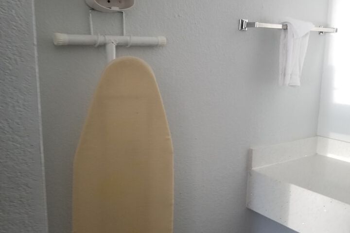 Room 20 of 38