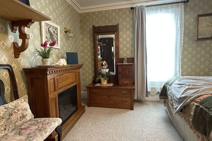 Room 45 of 74
