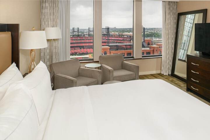 Hilton St. Louis at the Ballpark