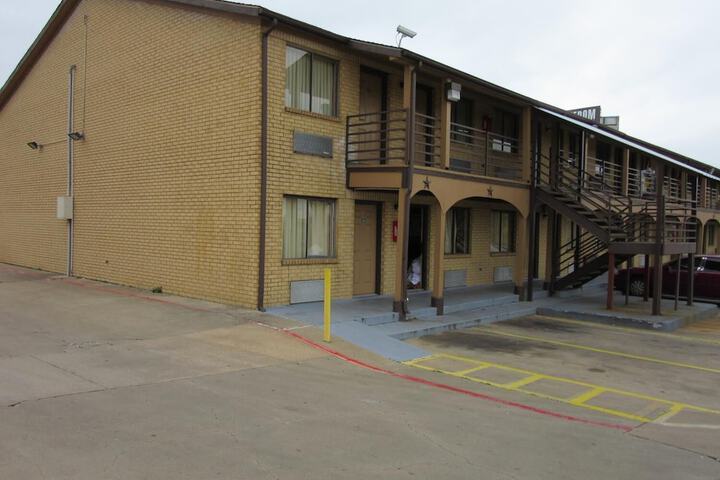 Hotel 4 of 37
