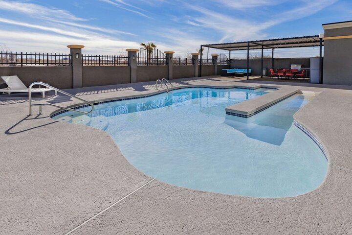 Pool 7 of 70