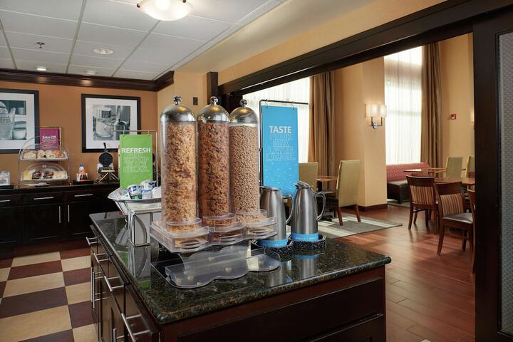 Hampton Inn & Suites Oxford Anniston