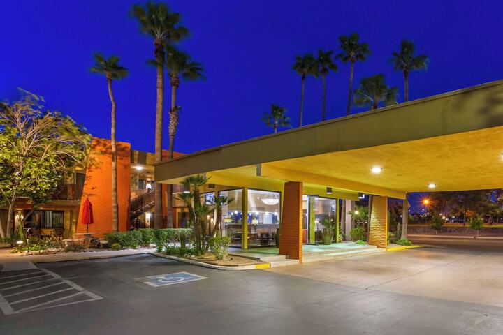 Hotel 2 of 31
