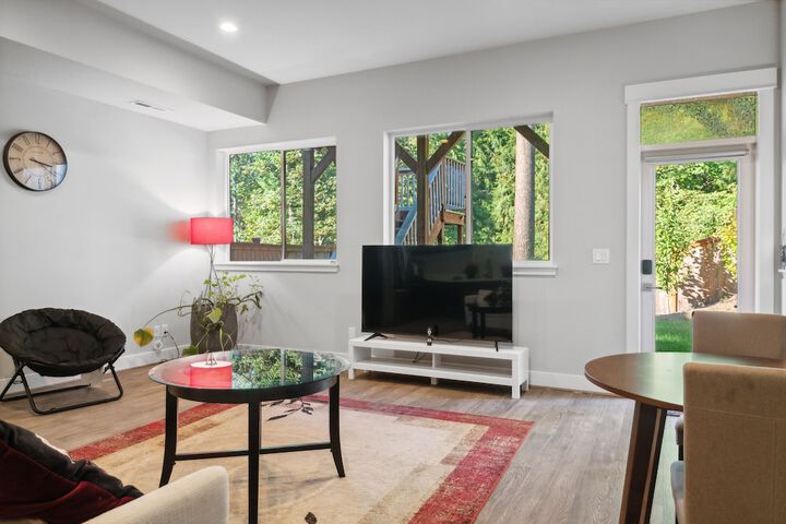 Cozy 1br Retreat in Sammamish 1 Bedroom Apts