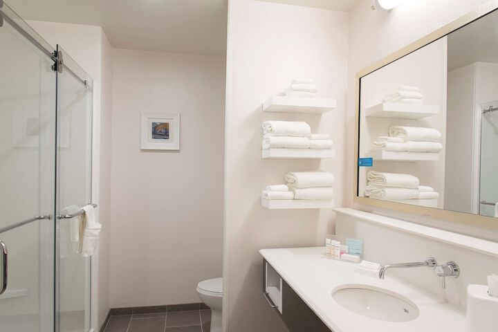 Hampton Inn & Suites Grand Rapids Downtown