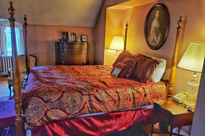 Montague Inn