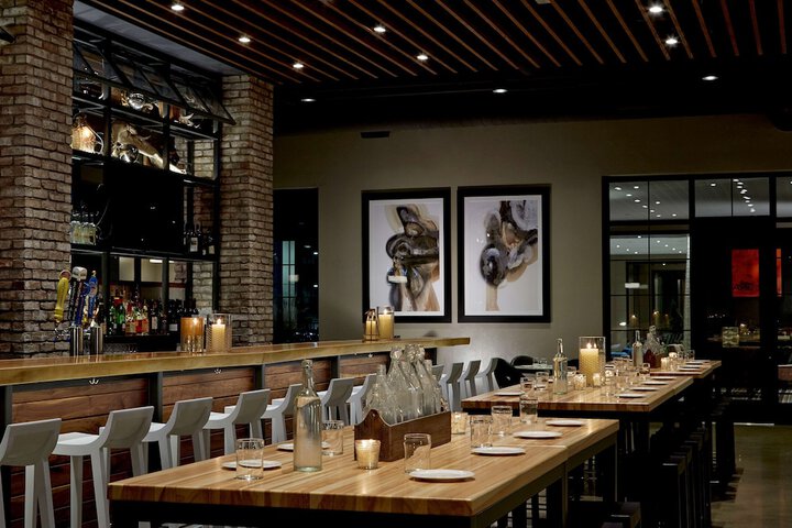Dining 47 of 57