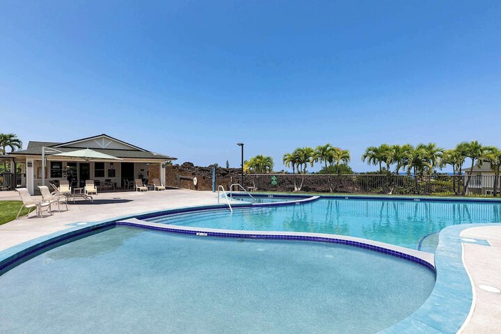 Luxury at Na Hale O Keauhou #N1