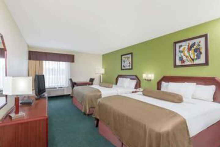 SureStay Plus Hotel by Best Western Somerset