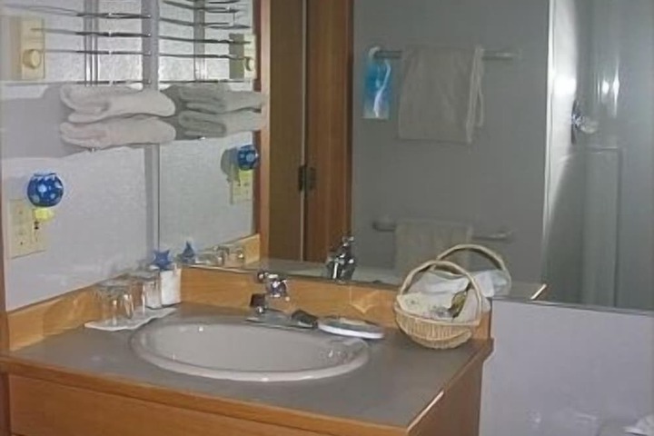 Room 9 of 39