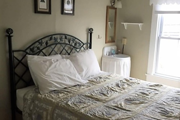 Room 14 of 23