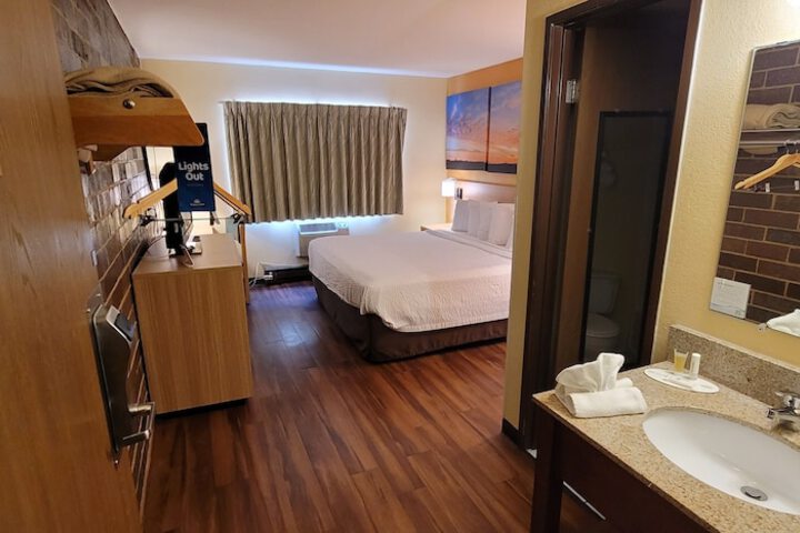 Room 29 of 56