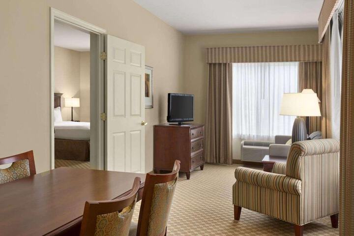 Country Inn & Suites by Radisson Saraland, AL