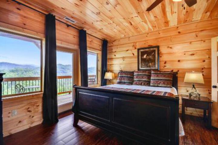 Foxwood Mansion Cabin