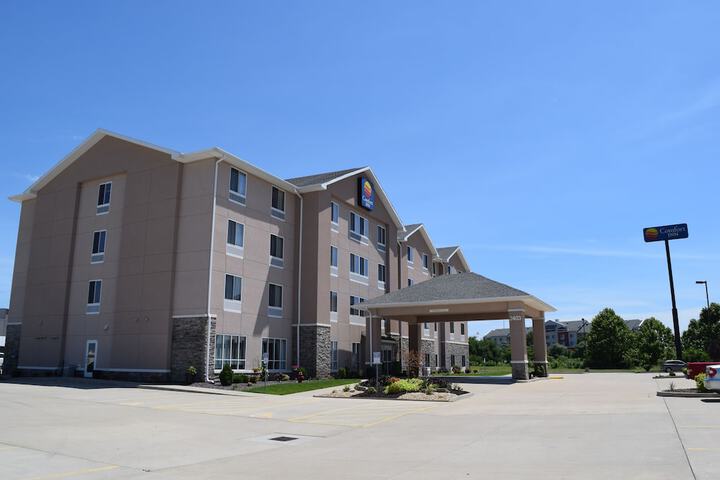 Comfort Inn & Suites Marion I-57