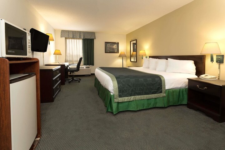 Room 18 of 38