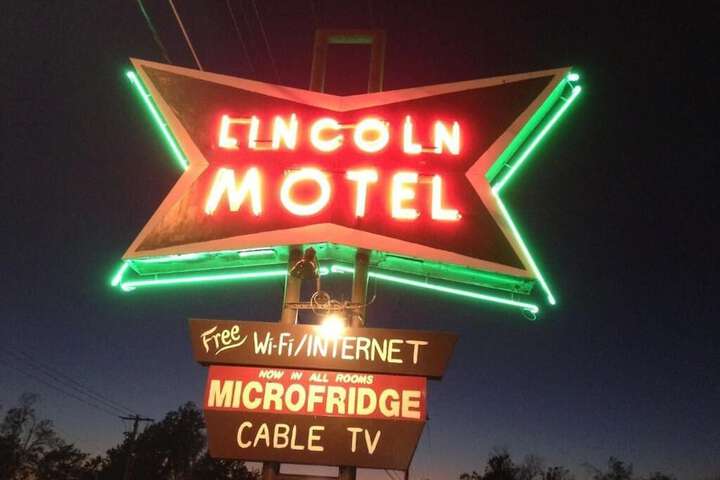 Lincoln Motel
