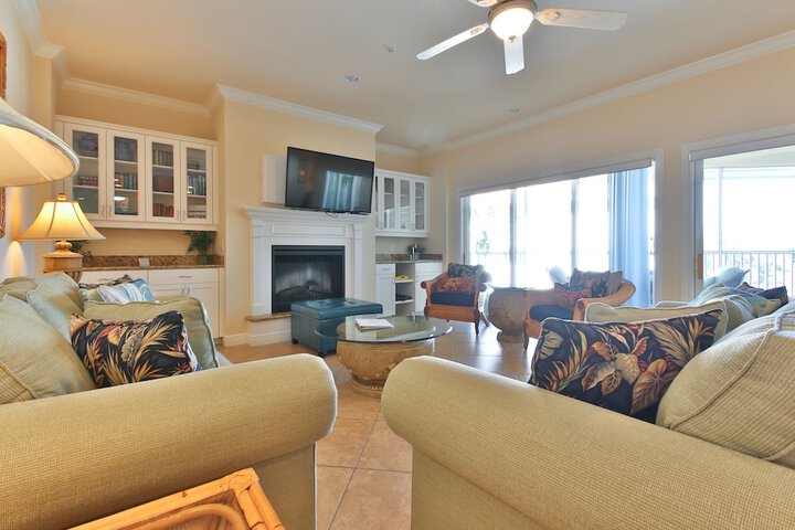 Tortuga Inn Beach Resort