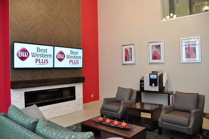 Hotel Interior 10 of 39