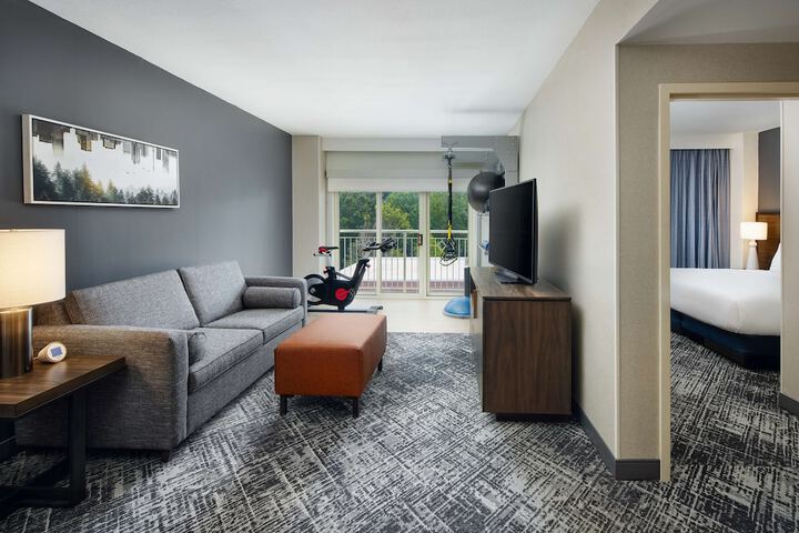 Room 26 of 65