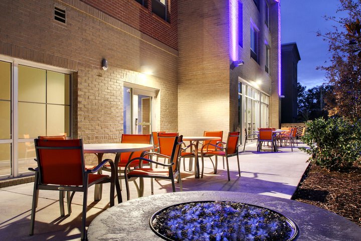 Holiday Inn Express & Suites Summerville by IHG